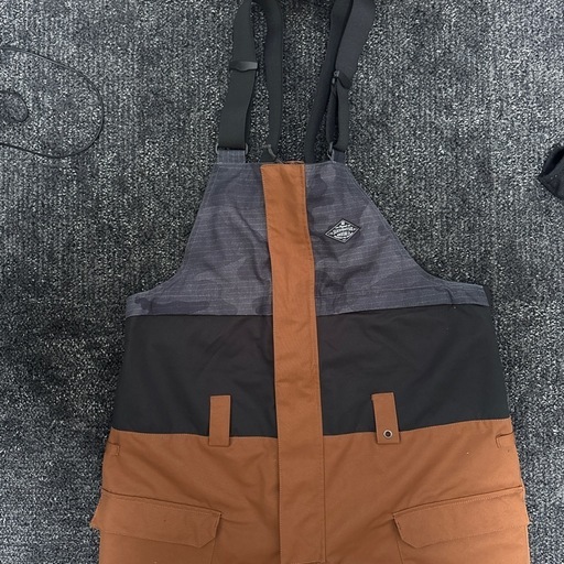 686 ビブパン　ほぼ新品