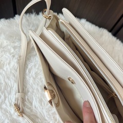 ショルダーバッグの画像