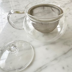 お値下げしました！美品 素敵なポット/HARIO製耐熱ガラスの画像