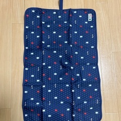 携帯用おむつ替えシート