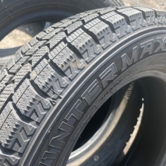 ダンロップ スタッドレスタイヤWM02、2022年製 バリ溝155/70R13の4本セットの画像