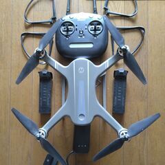 初心者向けドローン　2台セット　HolyStoneHS700Dの画像