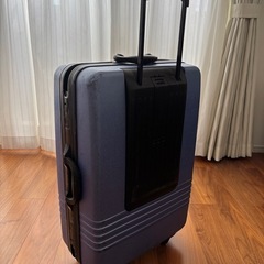 samsoniteスーツケースの画像