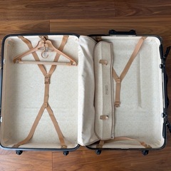 samsoniteスーツケースの画像