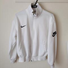 NIKE　アウター　Ｌ