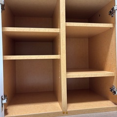木製収納棚の画像