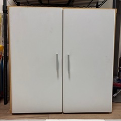 木製収納棚の画像