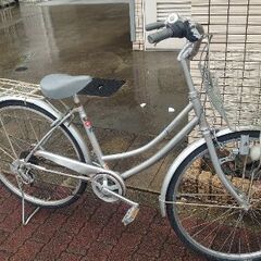 『もう1台の自転車（画像の左側）』通勤自転車 通学自転車 クロス...