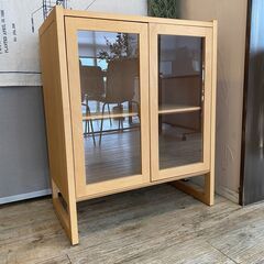 カリモク　キャビネット