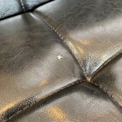 ２人掛け革ソファの画像