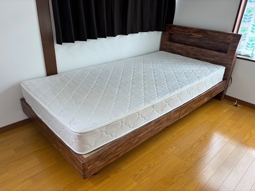 シングルベッド