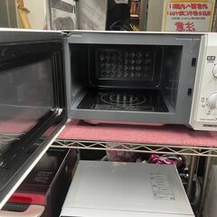【リサイクルショップどりーむ鹿大前店】No.1102  電子レンジ　アイリスオーヤマ　2017年製　フラットタイプ　お買い得の画像