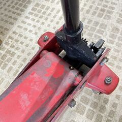 フロアジャッキ 3トン 油圧式 タイヤ交換の画像