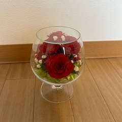 【造花】ガラスに入った薔薇