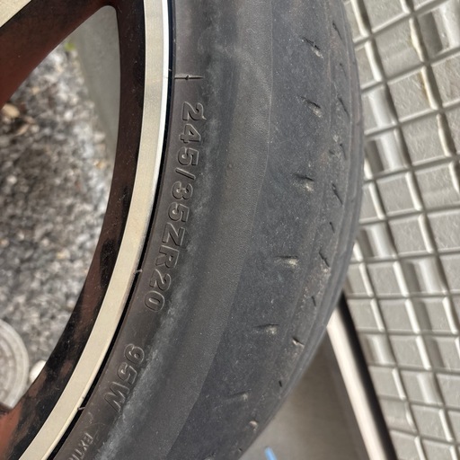 ベンツホイル付きタイヤ