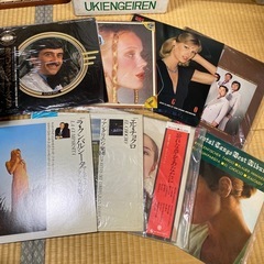 レコード13枚 レコードケース付き(片付け中にたくさんレコード見...