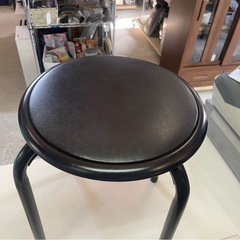 山善　YAMAZEN　スタッキングスツール　YZX-01　イス　椅子　チェア　黒　ブラック　2点あり　中古品　④の画像