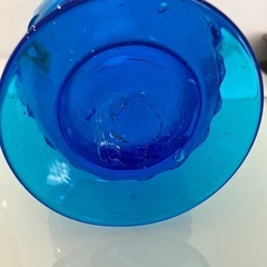 琉球ガラス　大きな花瓶の画像