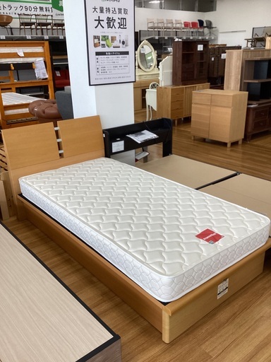【トレファクマーケット久喜店】ニトリ　跳ね上げ収納式シングルベッド
