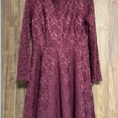 無料YOCOワインレッドワンピース