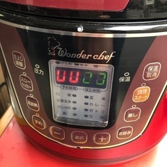 NO：3405 家庭用電気圧力鍋‼️      値下げ超お買い得品❣️の画像