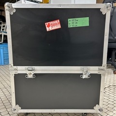 ハードケース　機材運搬箱　キャスター付　ケーブルケース