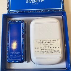 【新品】ジバンシー　パルファムソープ & オードトワレの画像