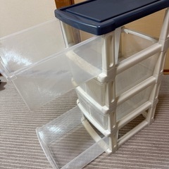 プラスチック４段　衣装ケース　引き出しケースの画像