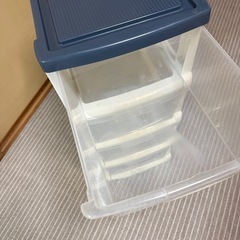 プラスチック４段　衣装ケース　引き出しケースの画像