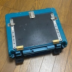 マキタ　インパクトドライバー　14.4V 本体型番画像2枚目参照の画像
