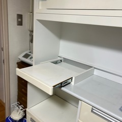 決まりました　　食器棚の画像