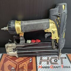 【中古】日立　高圧仕上55ｍｍ釘打機　NT55HM2　ケース付き【ハンズクラフト熊本けやき通り店】【引き取り限定】の画像