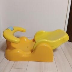 　お話中　あげます　赤ちゃん　お風呂用イス　アップリカの画像