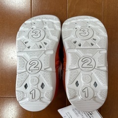 【最終価格】新品16cmスニーカー、サンダルセットの画像