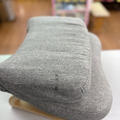 ‪☆ジモティー割引有‪☆ 背中にﾌｨｯﾄするあぐら座椅子/QZX-ｱﾗﾝの画像