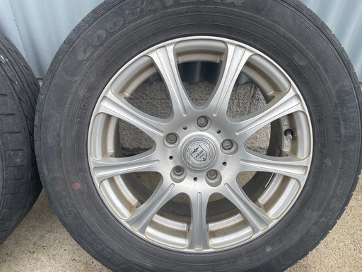タイヤ・ホイール　4本セット  　ノア、ヴォクシー　205/65R15 94H 5穴