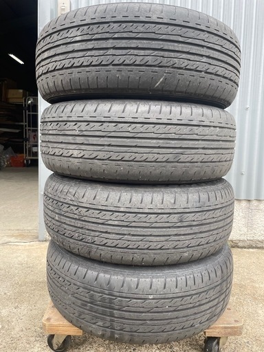 タイヤ・ホイール　4本セット  　ノア、ヴォクシー　205/65R15 94H 5穴