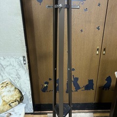 ダークブラウン スタンド型ハンガーラックの画像
