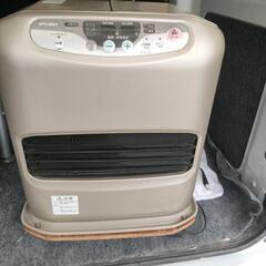 キャスター付で移動楽三菱石油ガス化ファンヒーター
