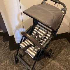 コンビのベビーカー
