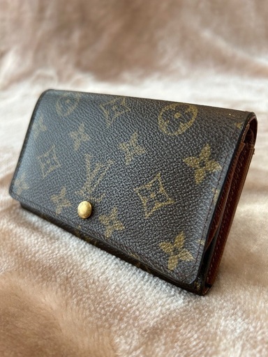LOUIS VUITTONルイヴィトン Wホックポルトモネ・ビエ・カルトクレディ