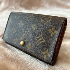 LOUIS VUITTONルイヴィトン Wホックポルトモネ・ビエ...