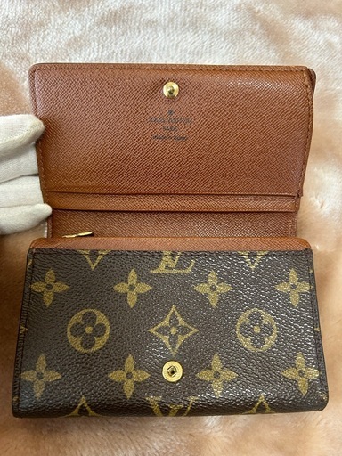 LOUIS VUITTONルイヴィトン Wホックポルトモネ・ビエ・カルトクレディ