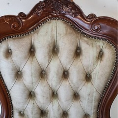 高級感ある椅子の画像