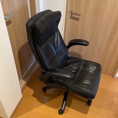 オフィスチェア
の画像