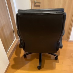 オフィスチェア
の画像