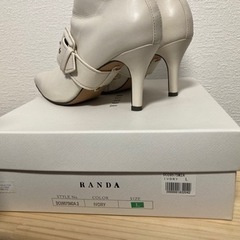 RANDA ショートブーツ　アイボリー　Lの画像