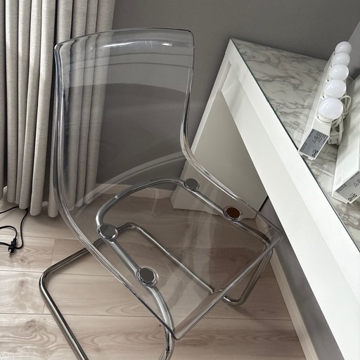 IKEA マルムドレッサー 女優ライト付き IKEA マルム ドレッサー 椅子