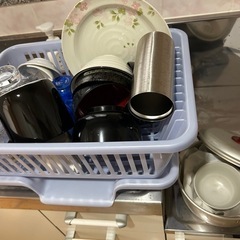 【無料】食器、なべ一式の画像