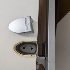 勉強机にもパソコン机にもなる事務机(オカムラ製)の画像
